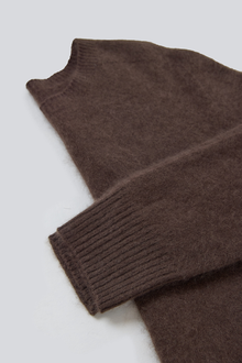 THE CASHMERE JUMPER